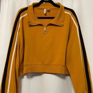 ☆ H&M Zip-up Sweatshirt | Semi-Crop | Mustard Yellow, Black and White